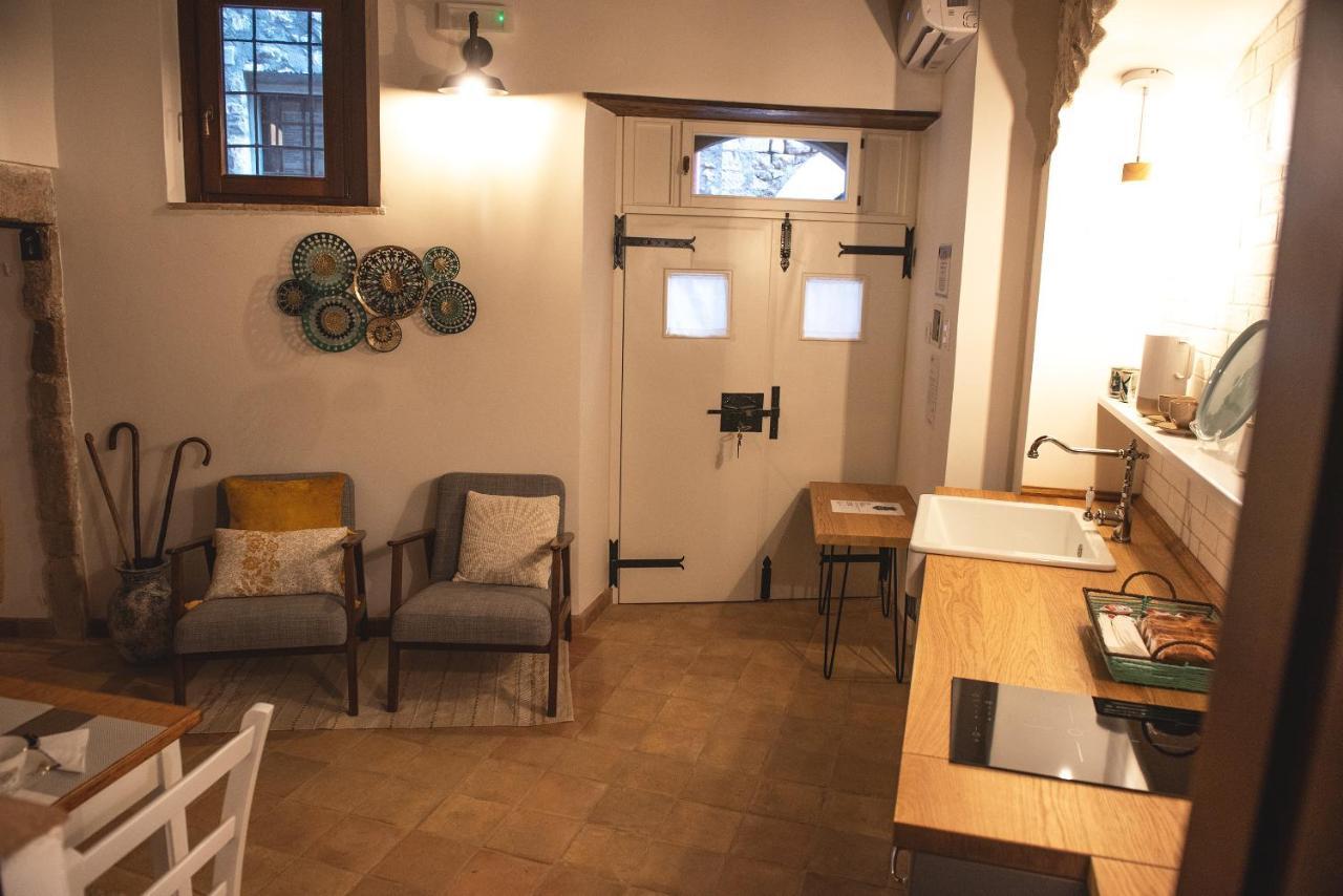 Aurora Medieval House Сермонета Екстериор снимка