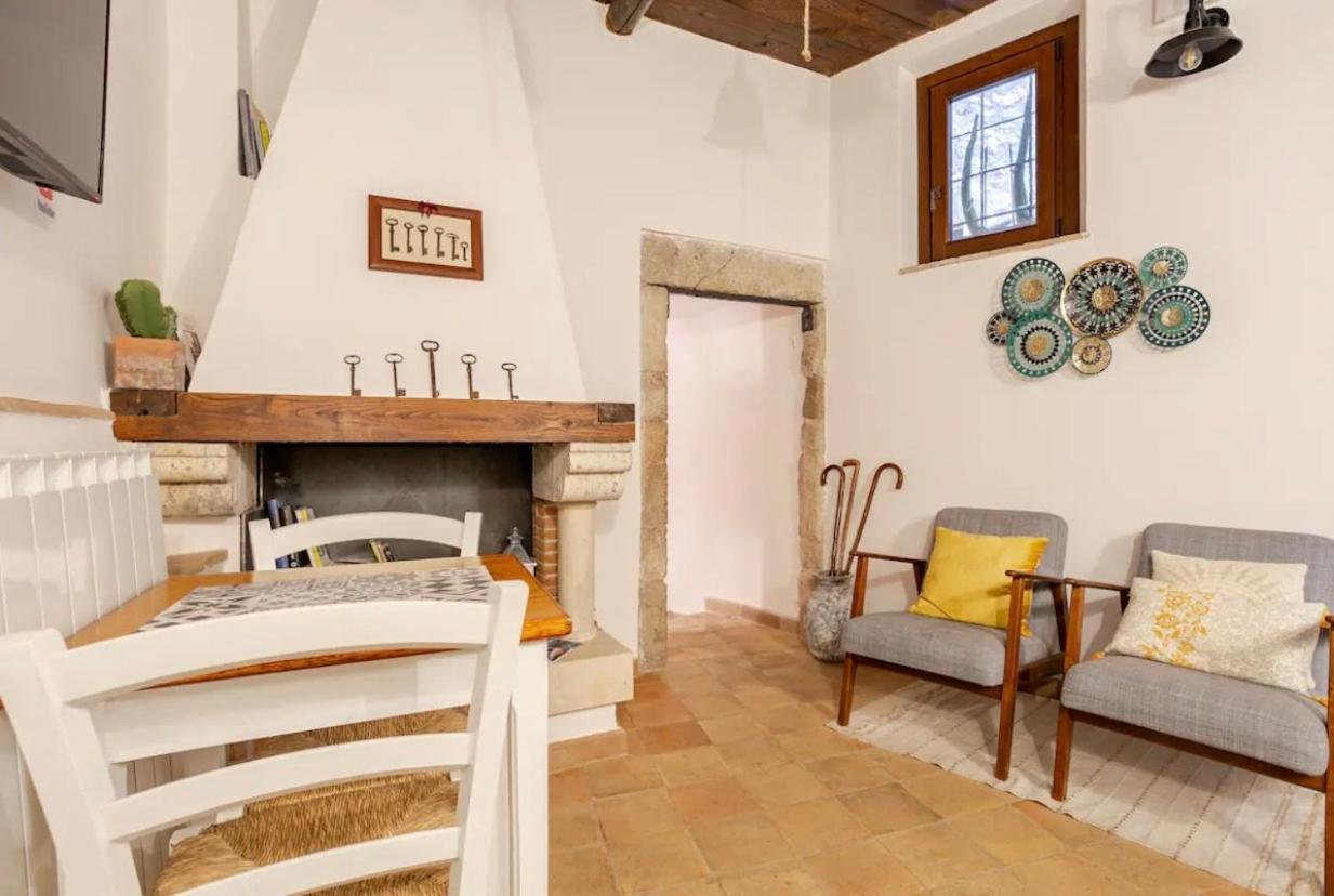 Aurora Medieval House Сермонета Екстериор снимка