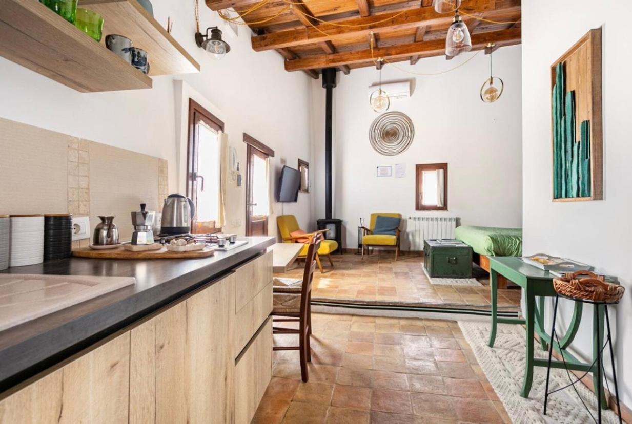 Aurora Medieval House Сермонета Екстериор снимка