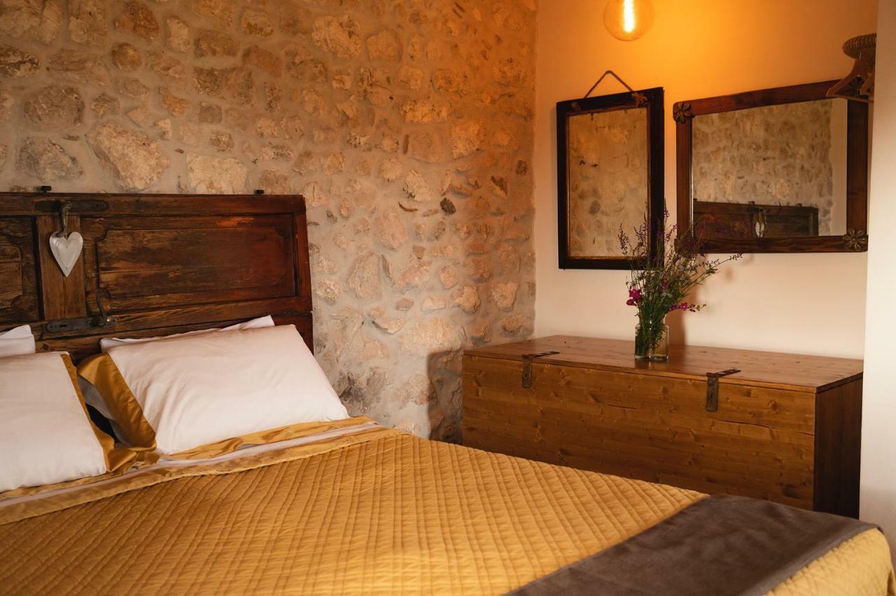 Aurora Medieval House Сермонета Екстериор снимка